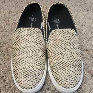 Beige dot slide on sneakers